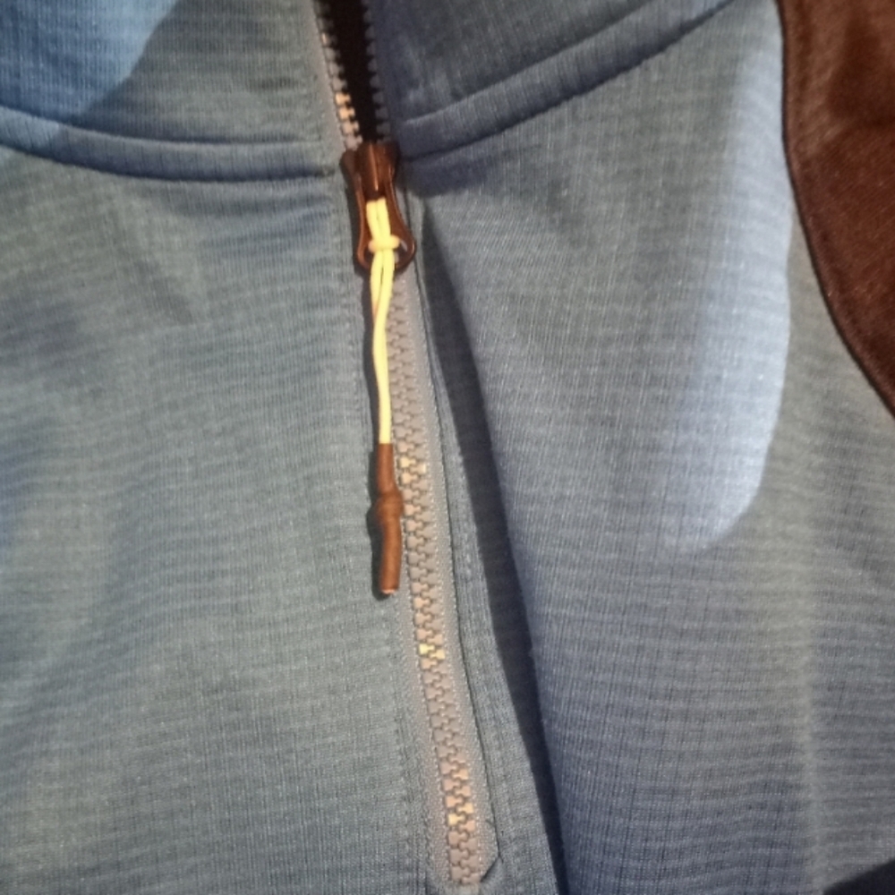 Under Armour Jacket - Picture 6 of 10